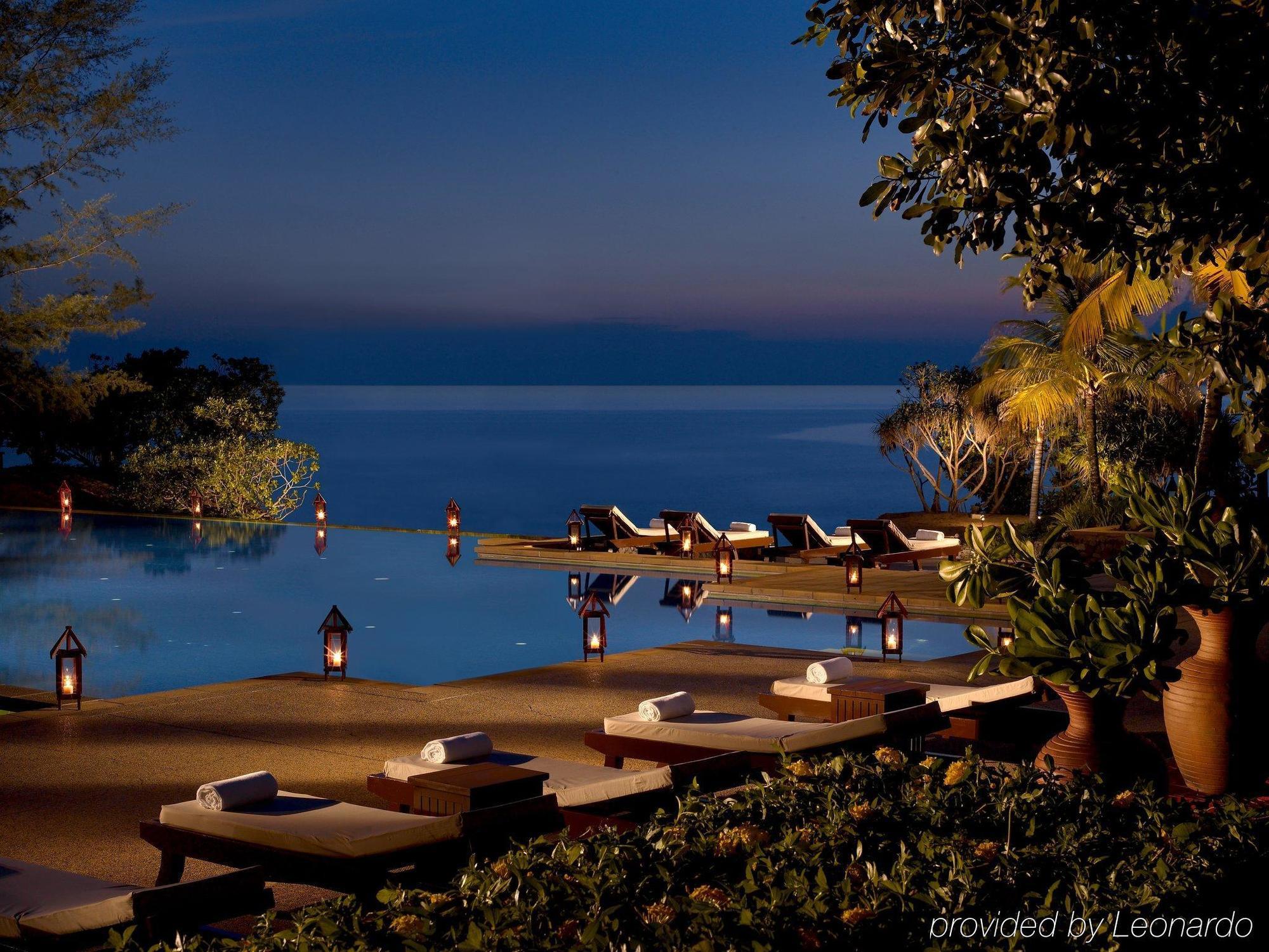 Tanjong Jara Resort, Terengganu - A Small Luxury Hotels Of The World Дунгун Екстериор снимка The beach at the resort