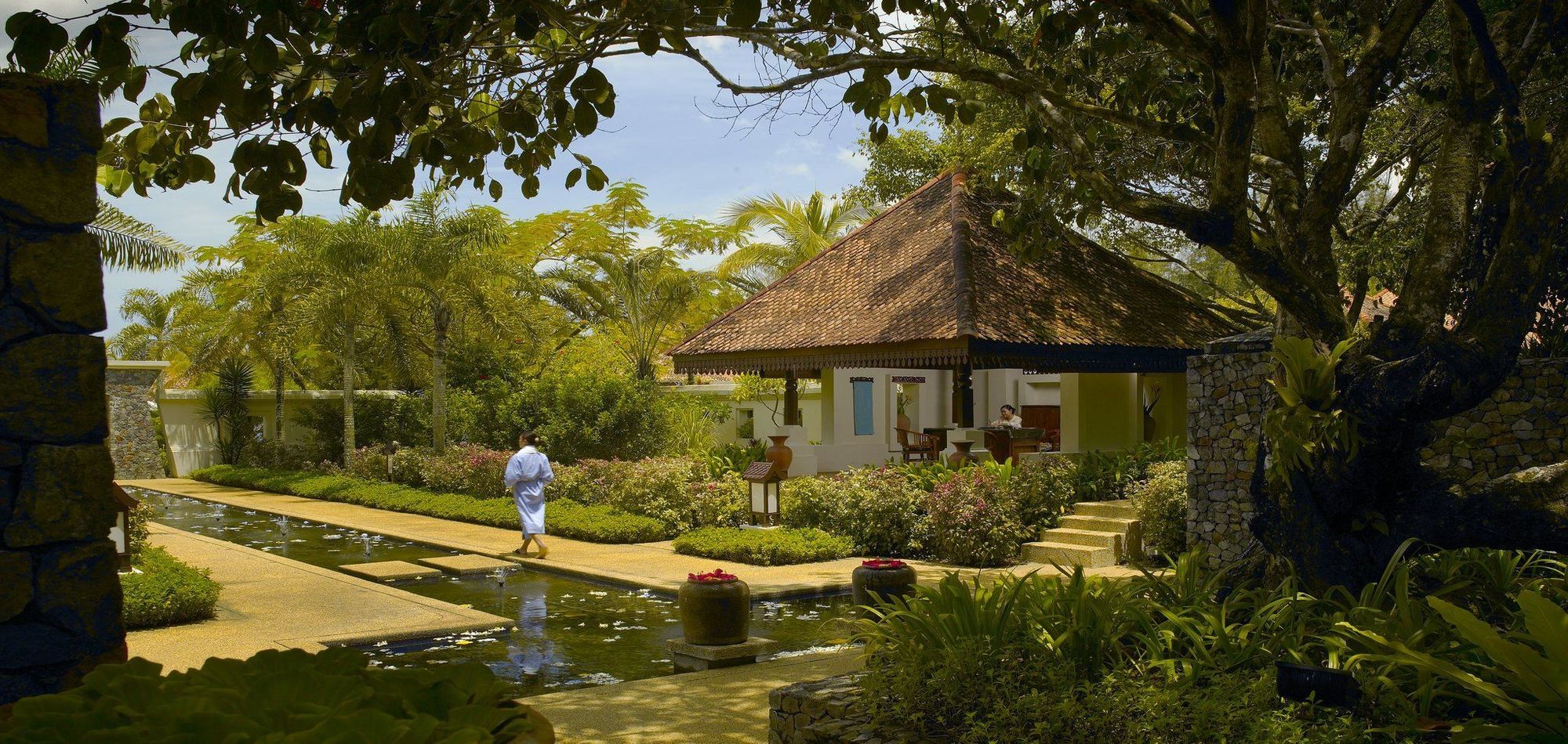 Tanjong Jara Resort, Terengganu - A Small Luxury Hotels Of The World Дунгун Екстериор снимка The Banyan Tree Spa at the Banyan Tree Hotel, Phuket, Thailand