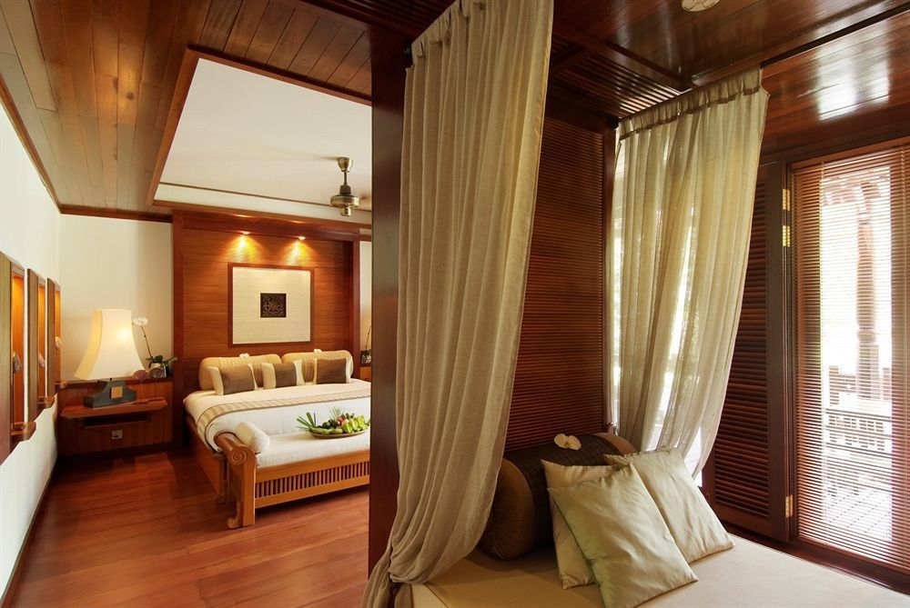 Tanjong Jara Resort, Terengganu - A Small Luxury Hotels Of The World Дунгун Екстериор снимка A bedroom at the resort
