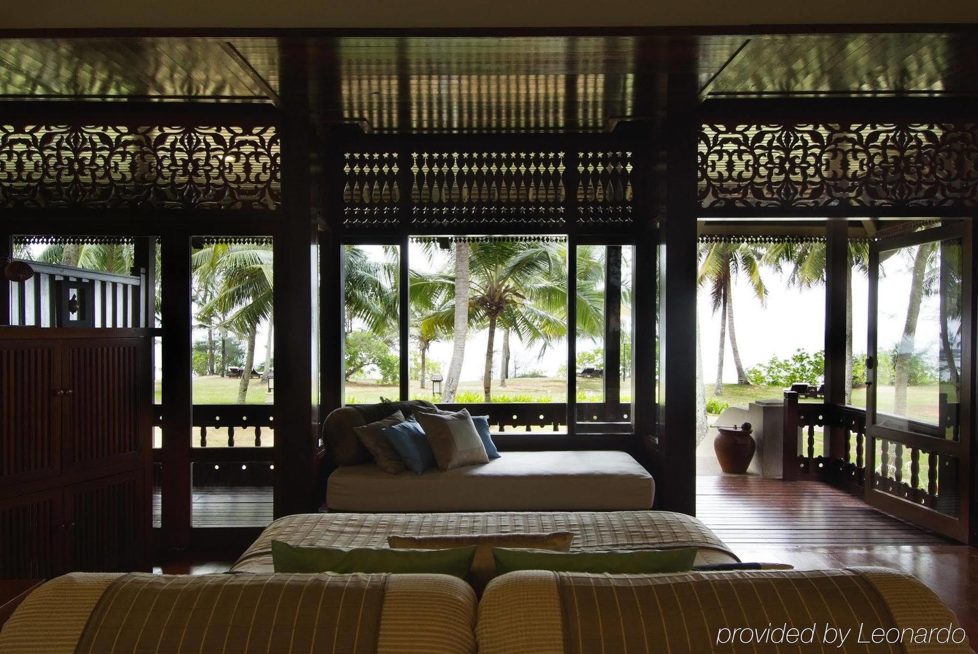 Tanjong Jara Resort, Terengganu - A Small Luxury Hotels Of The World Дунгун Екстериор снимка Interior of a villa